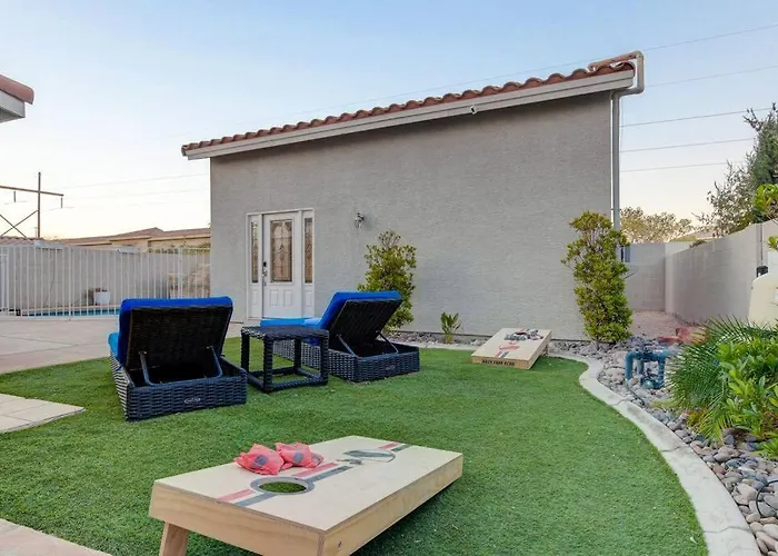 Beautiful 5Br W/King Beds, Pool & Hot Tub, Games